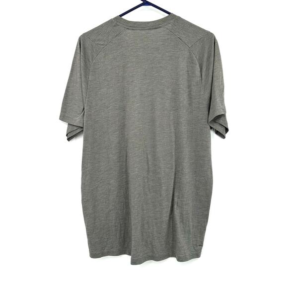 Adidas Freelift Size XL Crewneck Short Sleeve T-Shirt Gray Climalite Tee Top - Picture 2 of 4
